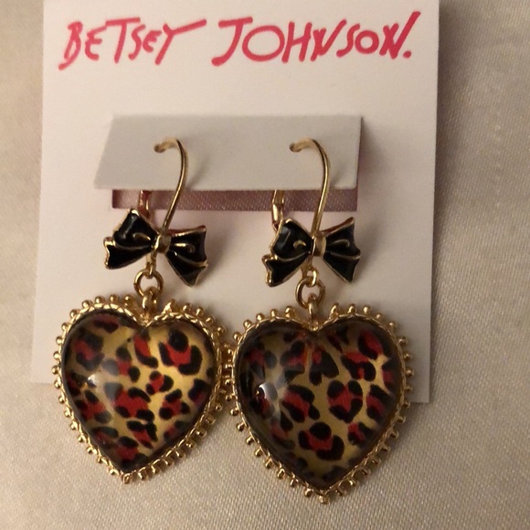 Betsey Johnson Gold Tone Leopard Heart Shaped Drop Earrings Bow Accent NWT - Picture 4 of 11